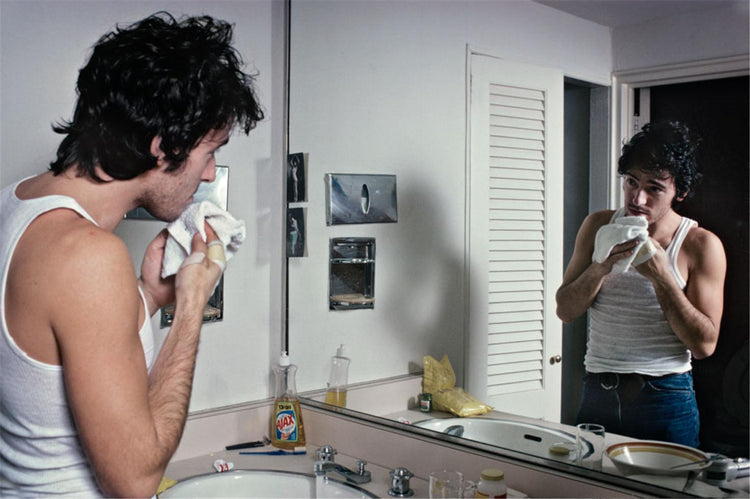 Bruce Springsteen at Bathroom Sink, 1978 - Morrison Hotel Gallery